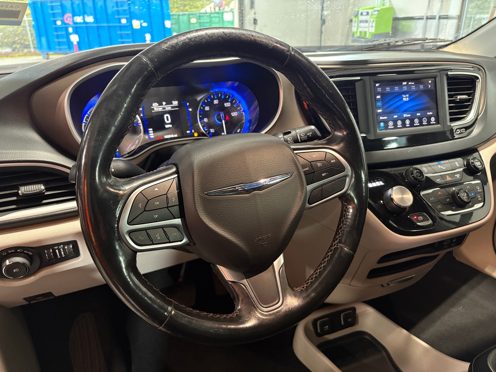 Thumbnail: 2019 Chrysler Pacifica - 4