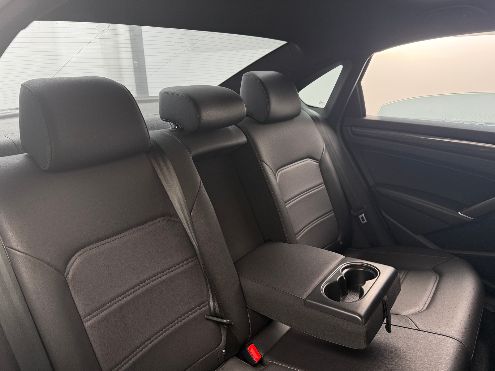 Thumbnail: 2022 Volkswagen Passat - 5