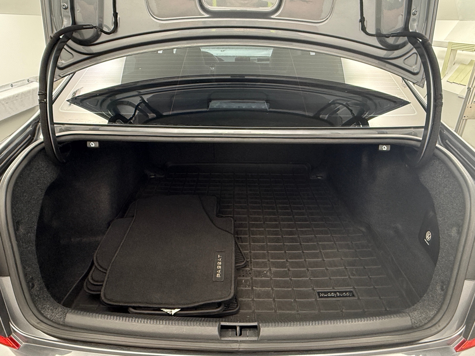 Thumbnail: 2022 Volkswagen Passat - 6