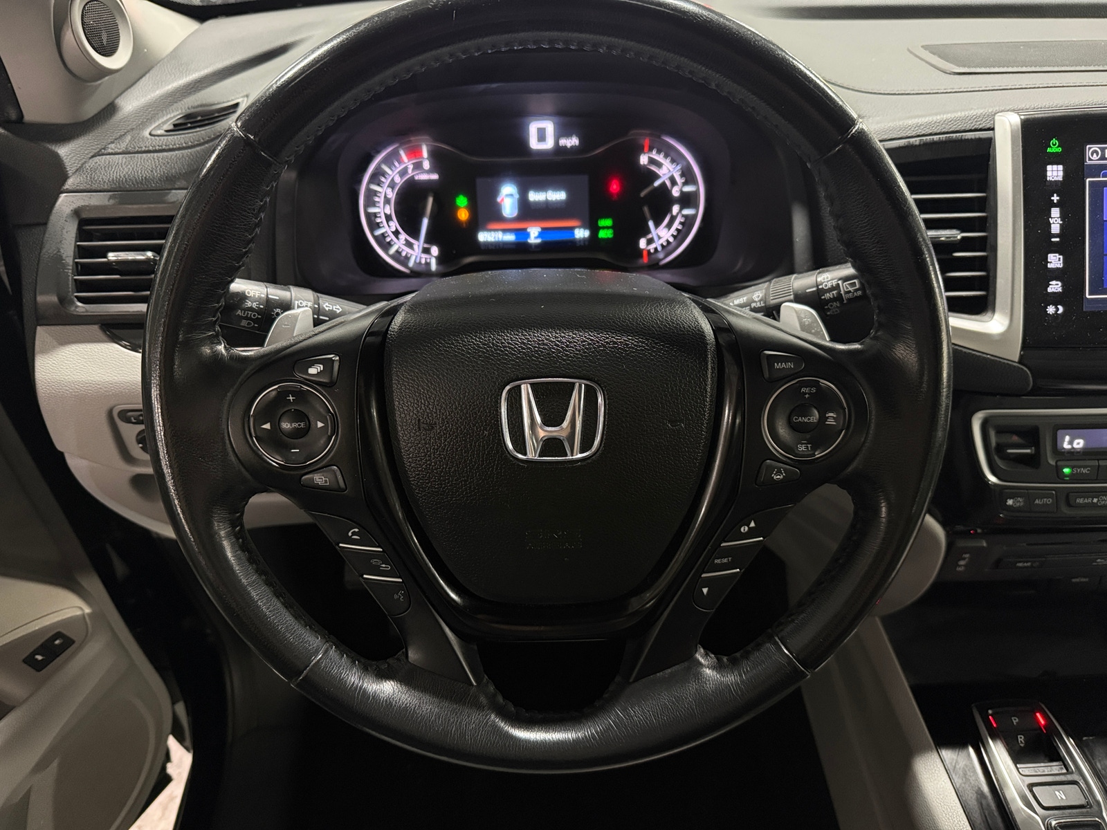 Thumbnail: 2016 Honda Pilot - 4