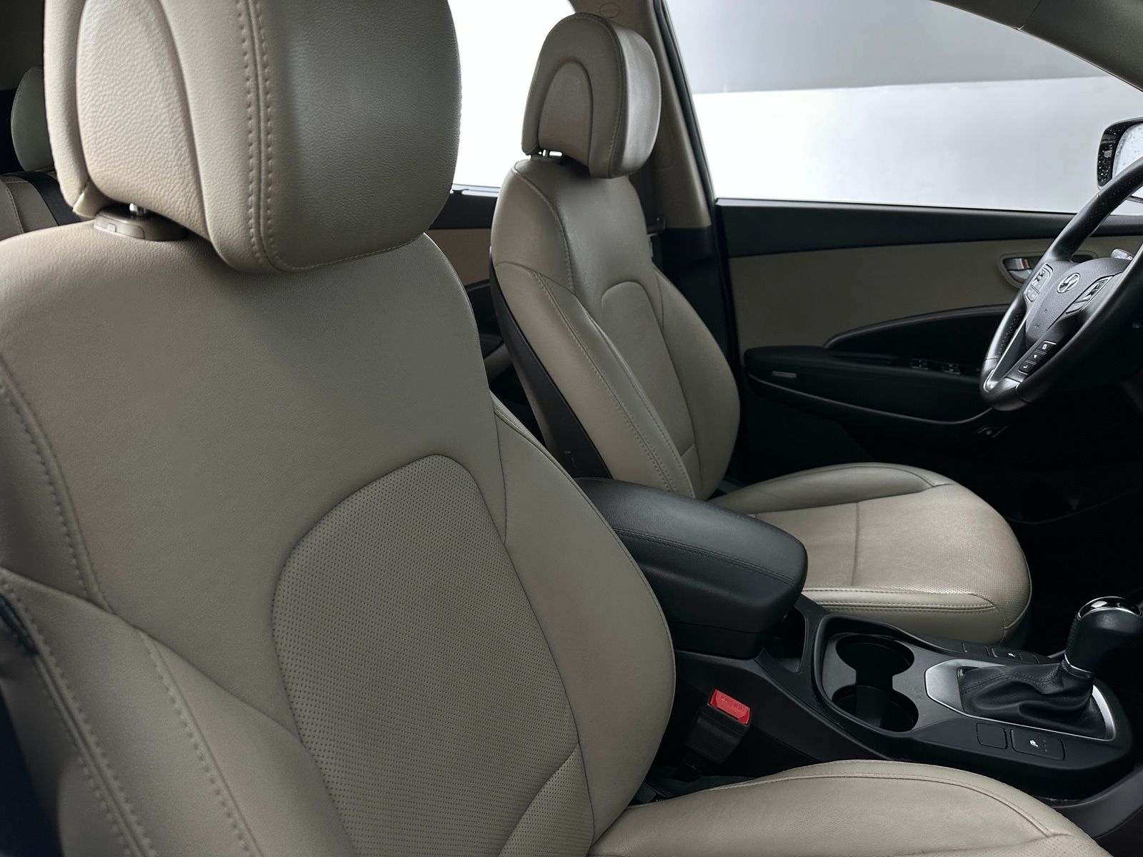 Thumbnail: 2017 Hyundai Santa Fe - 2