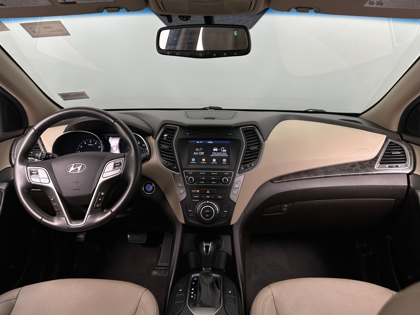 Thumbnail: 2017 Hyundai Santa Fe - 3