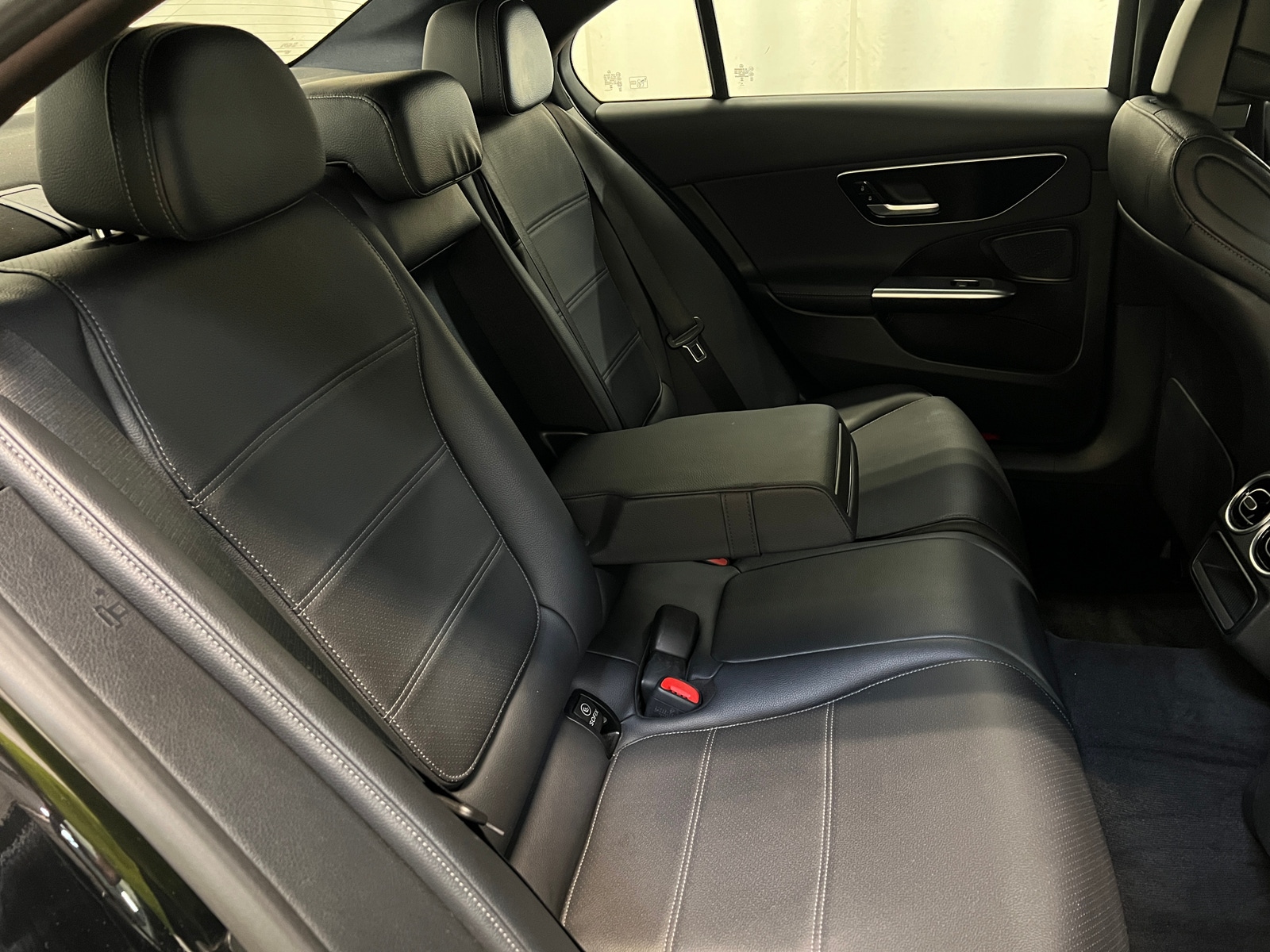 Thumbnail: 2024 Mercedes-Benz C-Class - 5