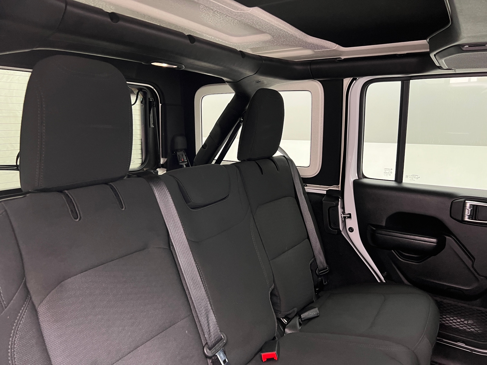 Thumbnail: 2021 Jeep Wrangler - 6