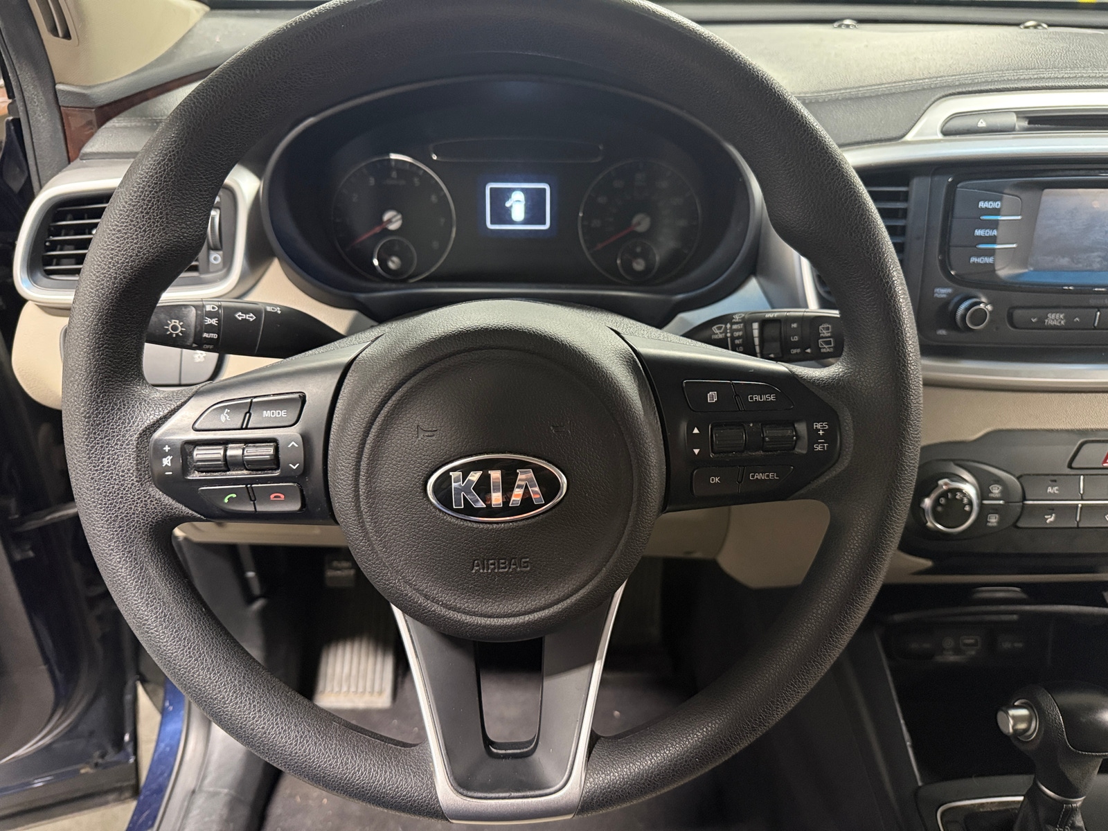 Thumbnail: 2018 Kia Sorento - 5