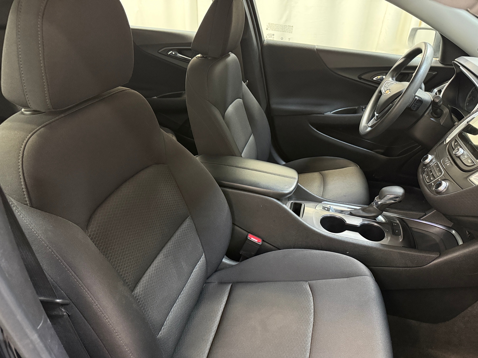 Thumbnail: 2024 Chevrolet Malibu - 2