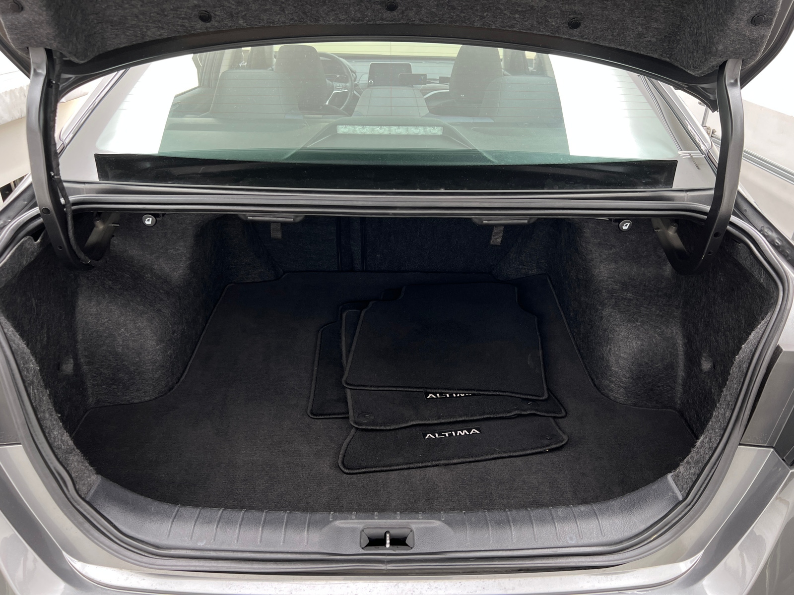 Thumbnail: 2023 Nissan Altima - 7