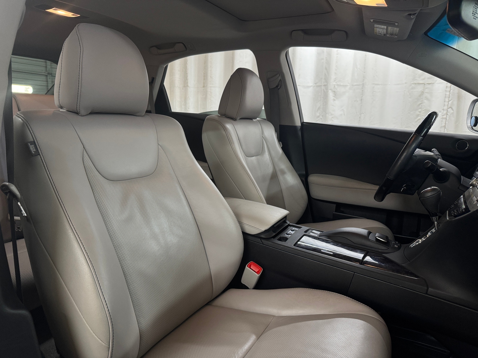 Thumbnail: 2013 Lexus RX - 2