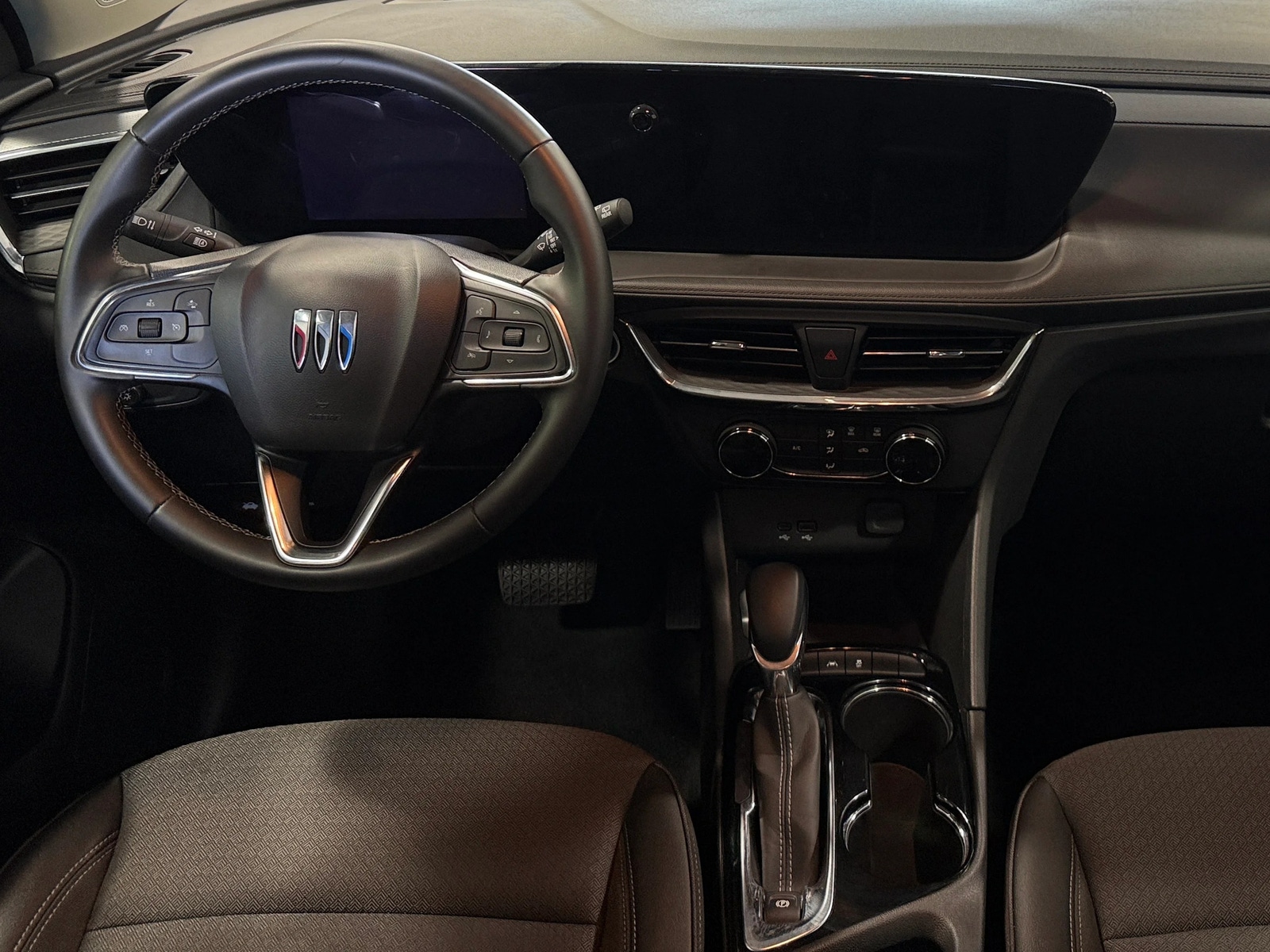 Thumbnail: 2025 Buick Encore GX - 3