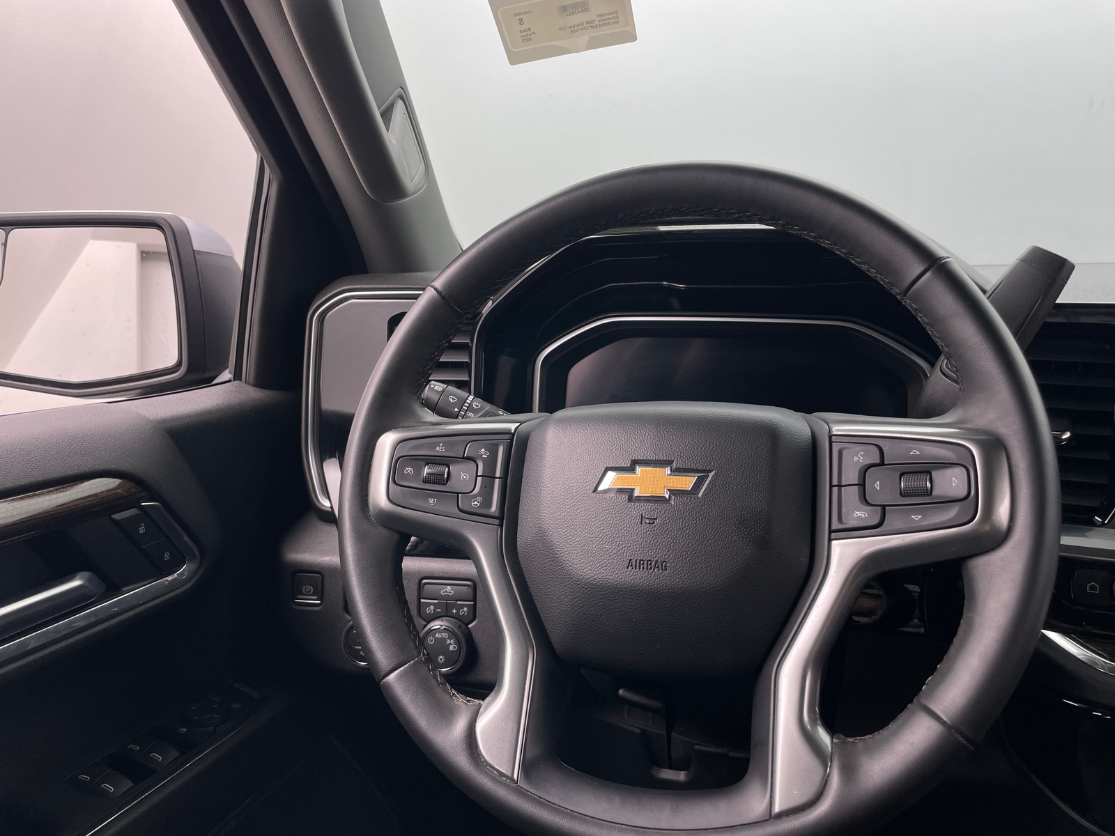 Thumbnail: 2023 Chevrolet Silverado 1500 - 5