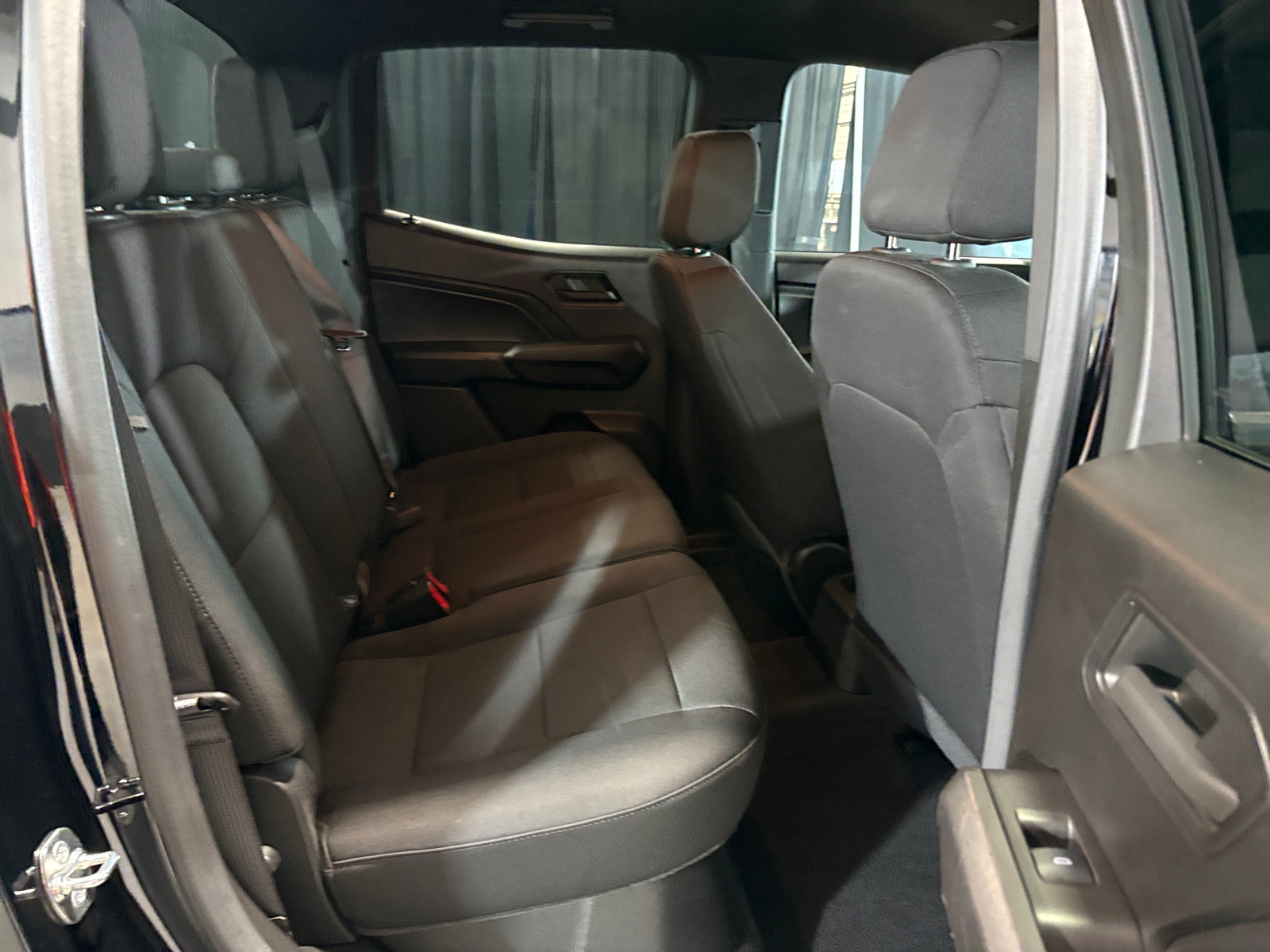 Thumbnail: 2024 Chevrolet Colorado - 6