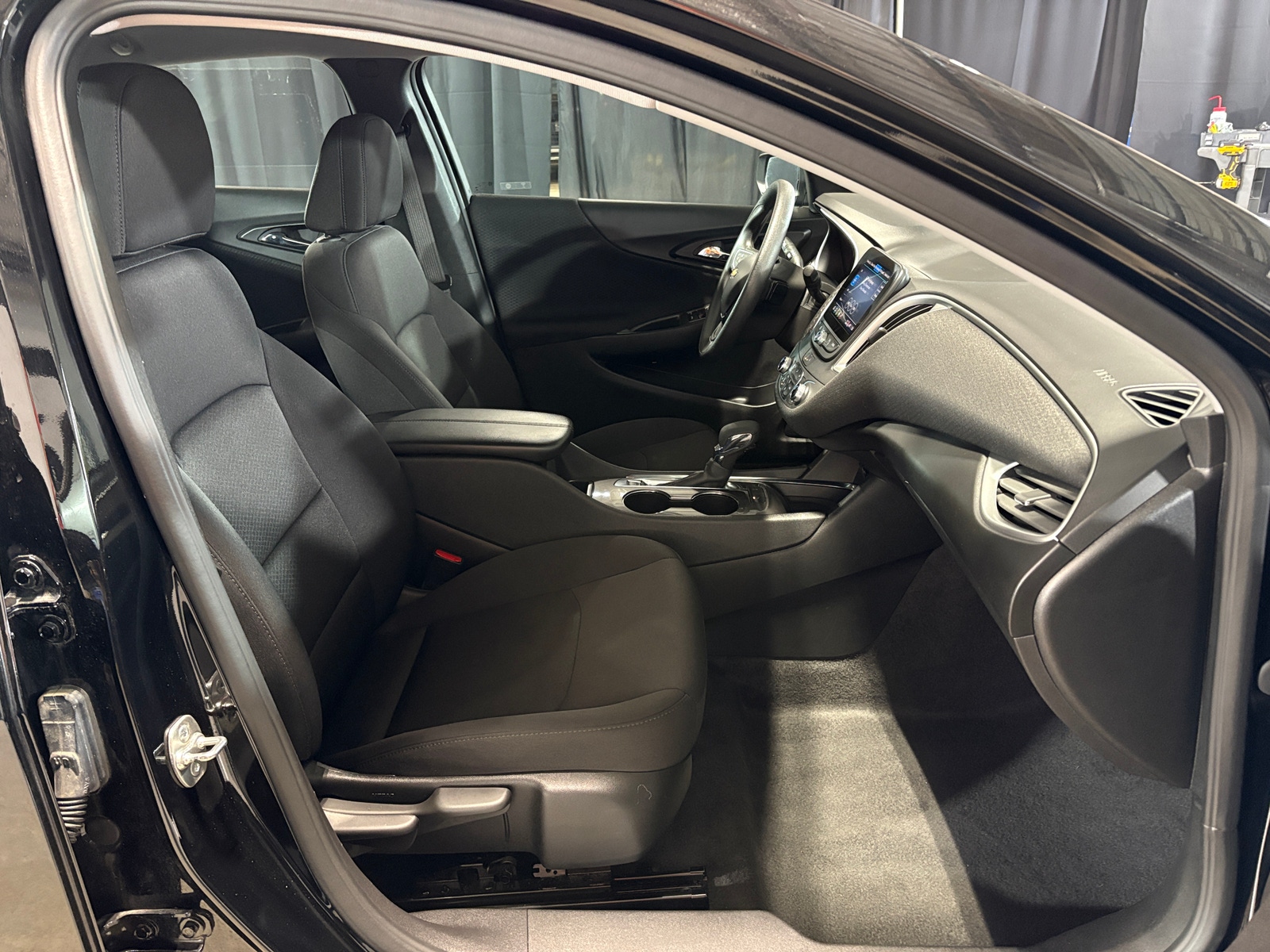 Thumbnail: 2024 Chevrolet Malibu - 2