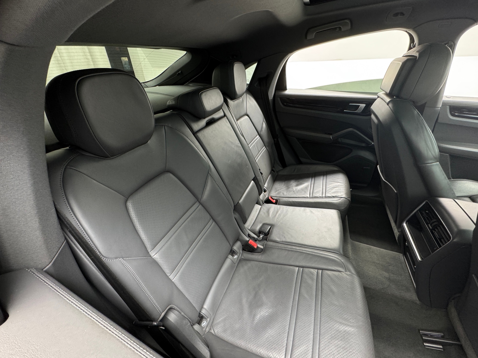 Thumbnail: 2020 Porsche  - 5