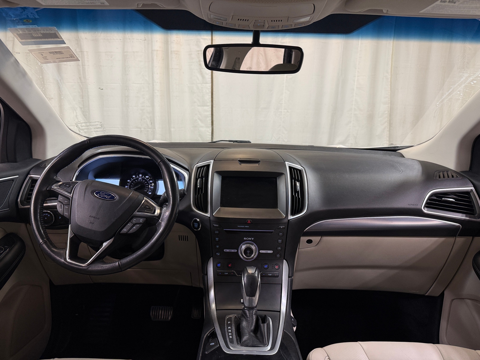 Thumbnail: 2017 Ford Edge - 2