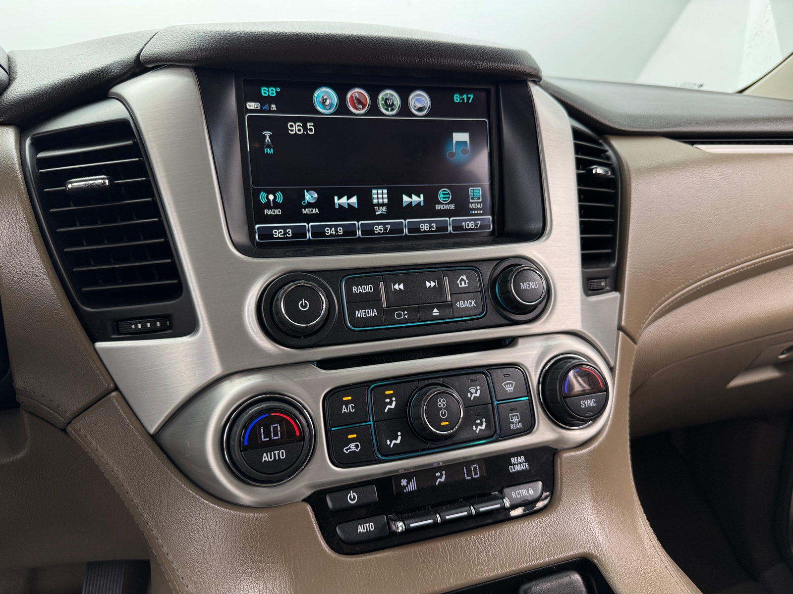 Thumbnail: 2019 GMC Yukon - 4