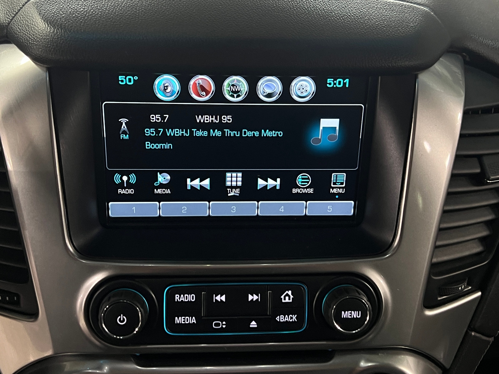 Thumbnail: 2020 Chevrolet Suburban - 3