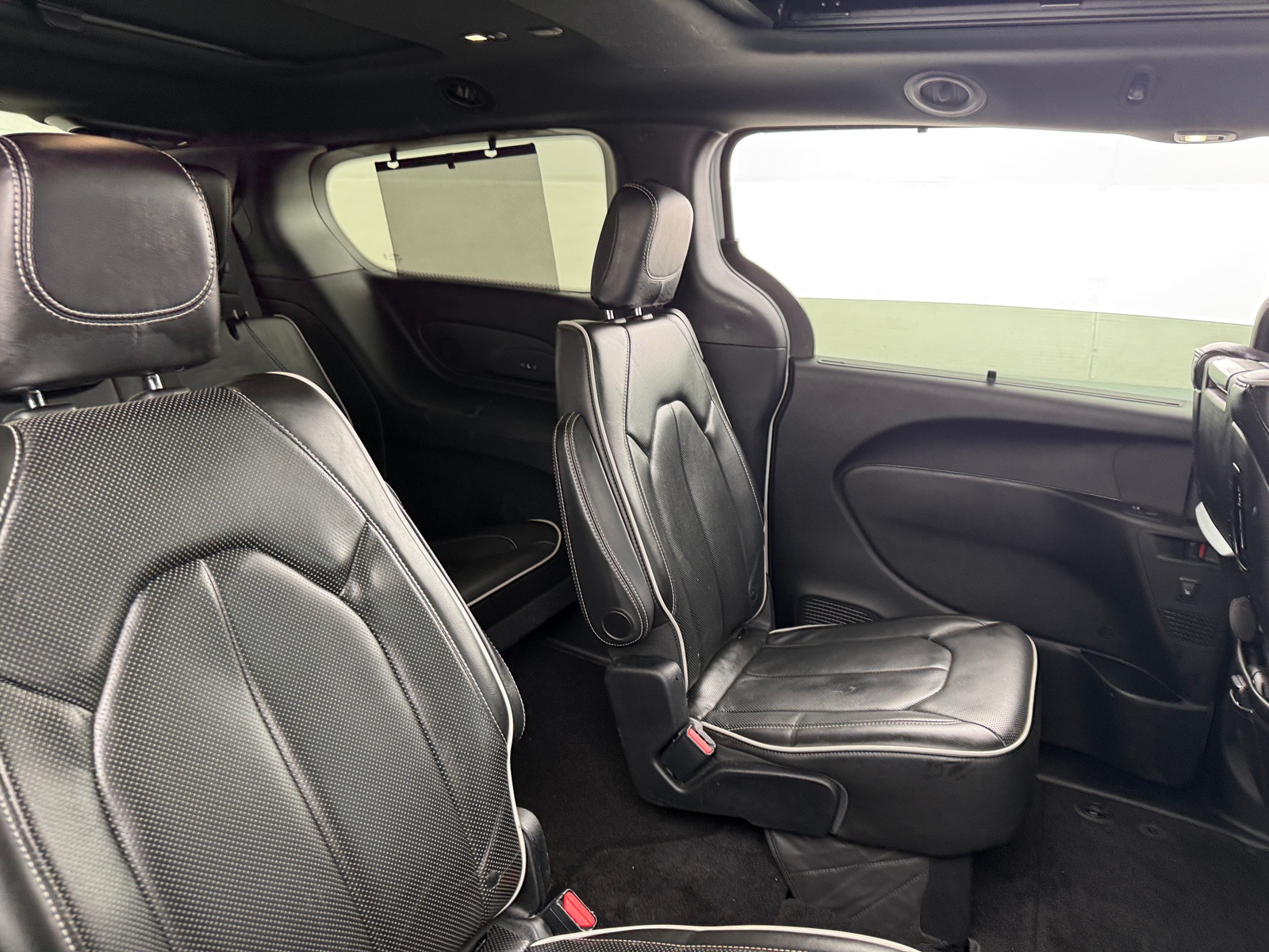 Thumbnail: 2019 Chrysler Pacifica - 5