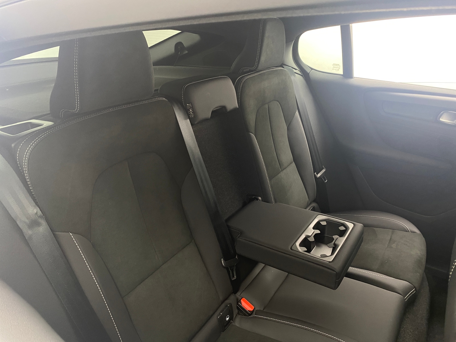 Thumbnail: 2024 Volvo C40 - 5