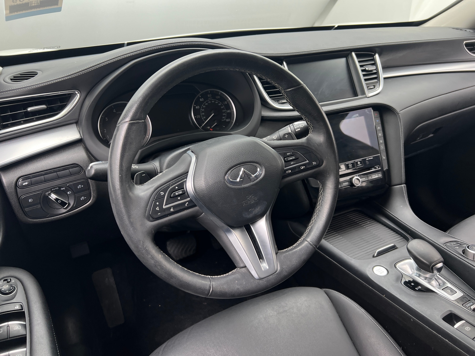 Thumbnail: 2019 INFINITI QX50 - 4