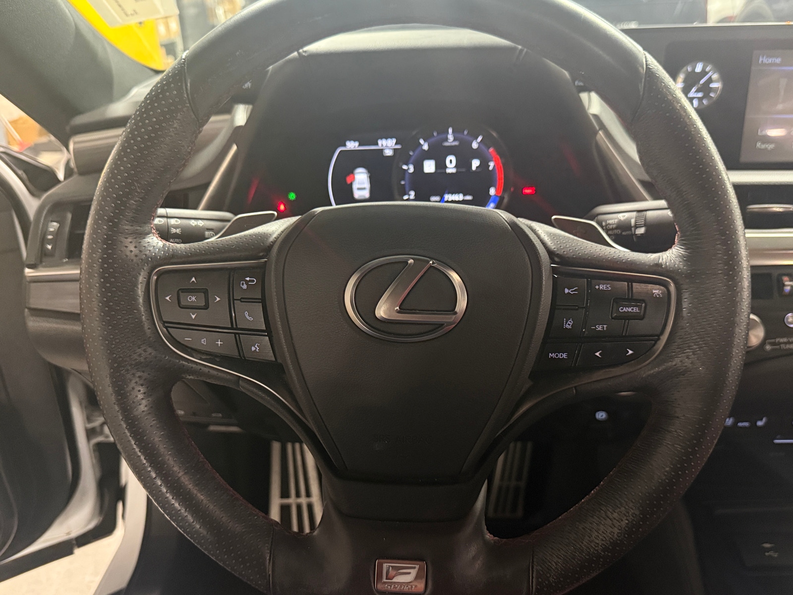 Thumbnail: 2021 Lexus ES - 5