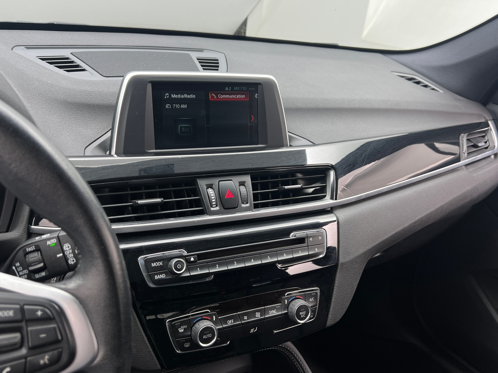 Thumbnail: 2018 BMW X1 - 3