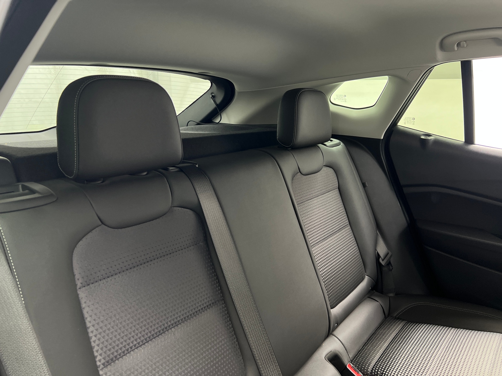 Thumbnail: 2025 Chevrolet Trax - 6