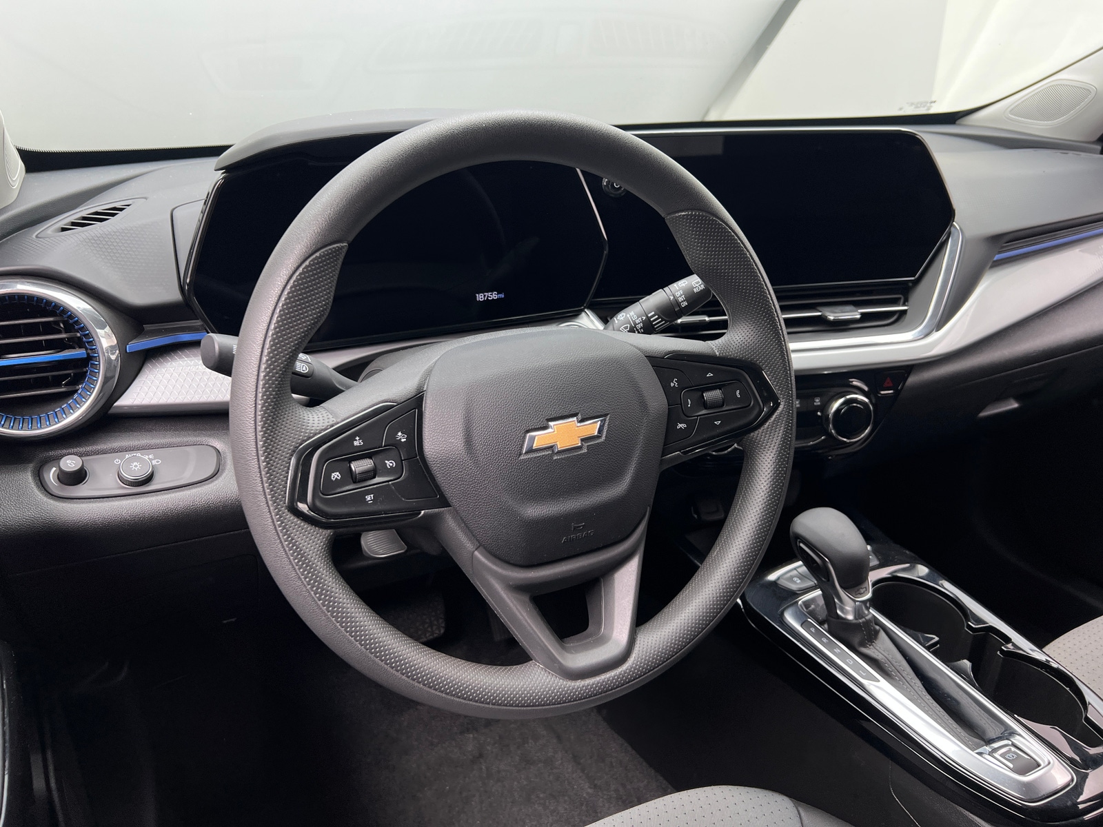 Thumbnail: 2025 Chevrolet Trax - 5