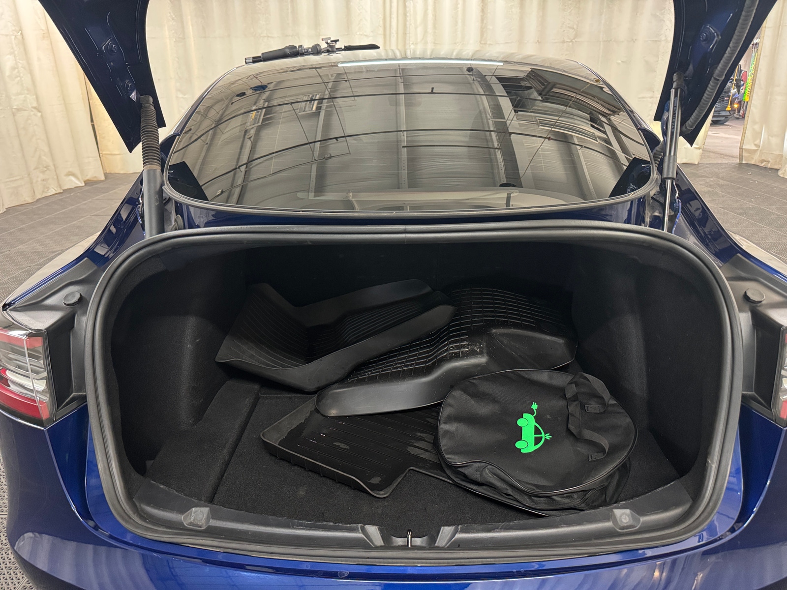 Thumbnail: 2023 Tesla Model 3 - 6