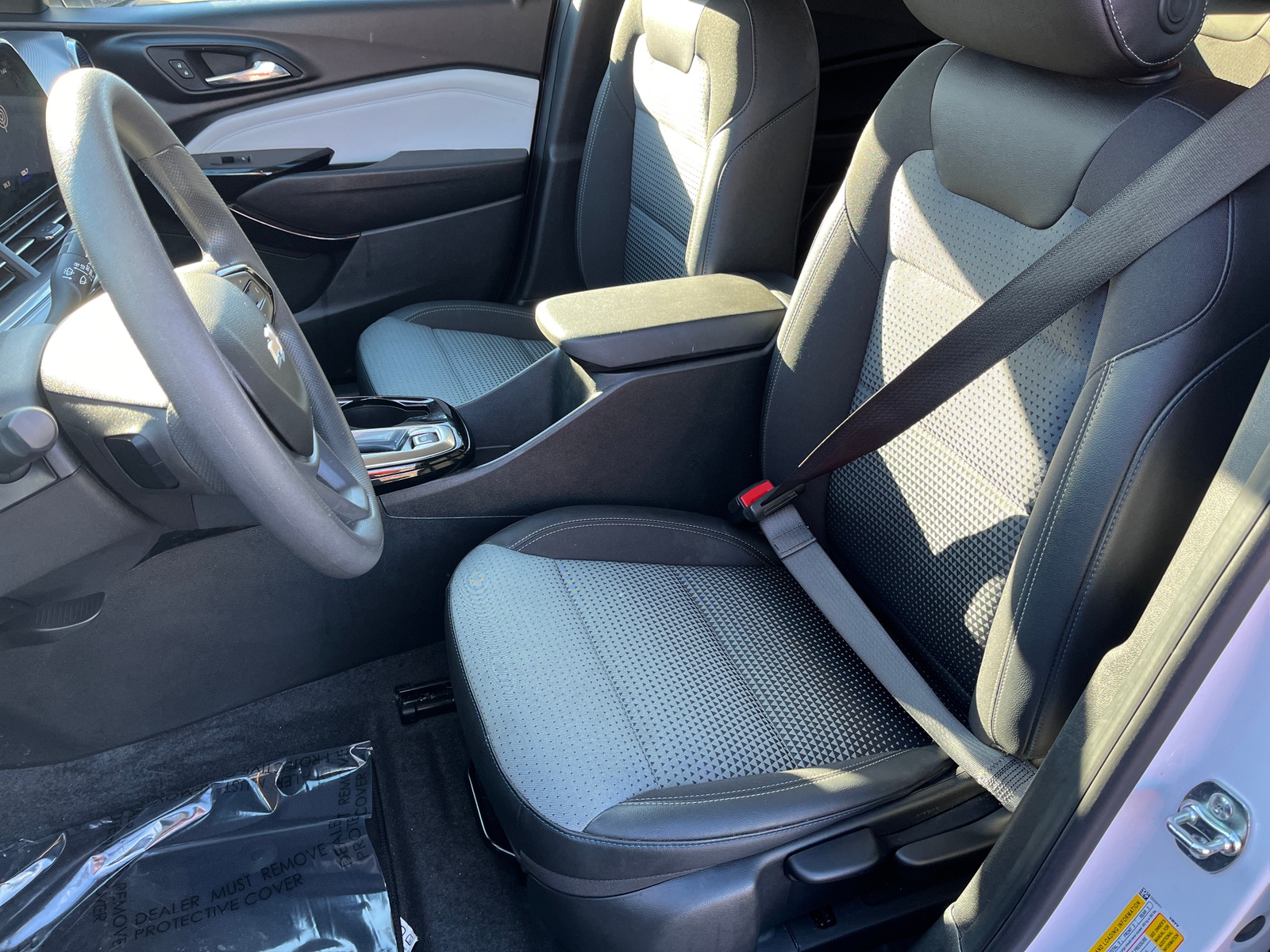 Thumbnail: 2025 Chevrolet Trax - 2