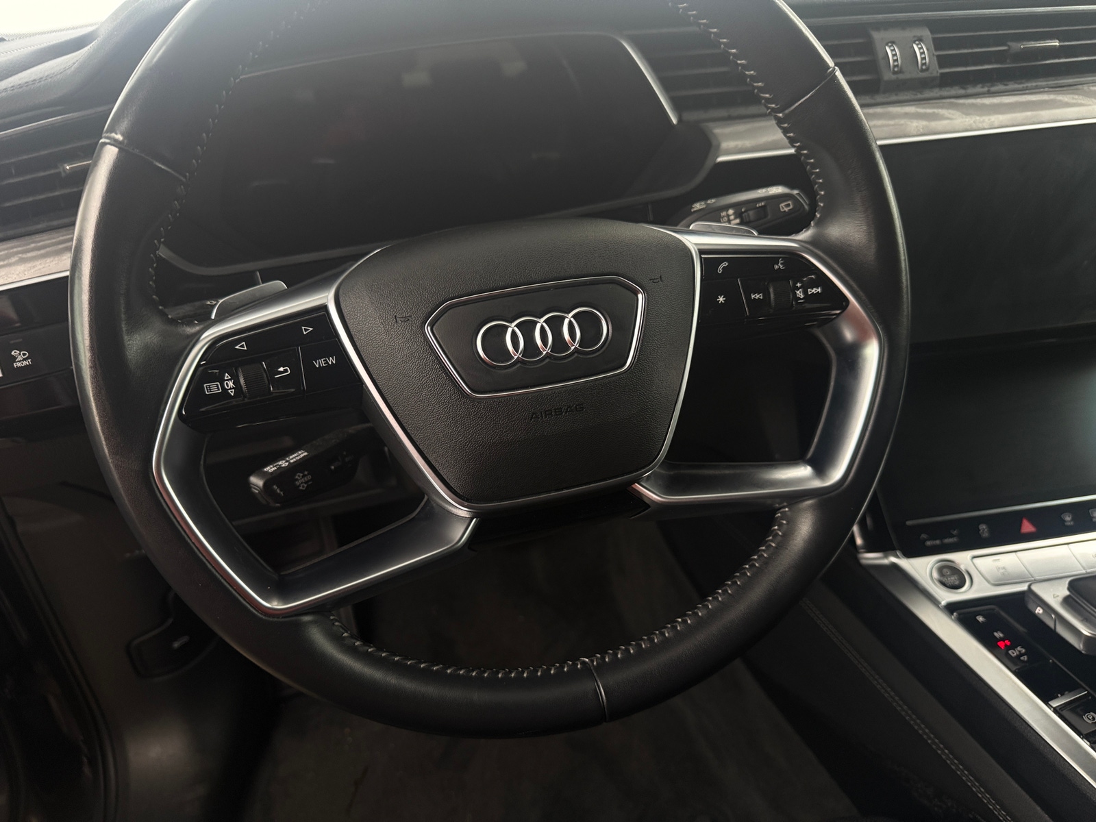 Thumbnail: 2021 Audi e-tron - 4