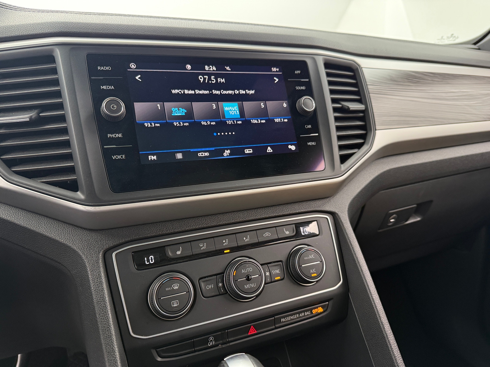 Thumbnail: 2021 Volkswagen Atlas - 3