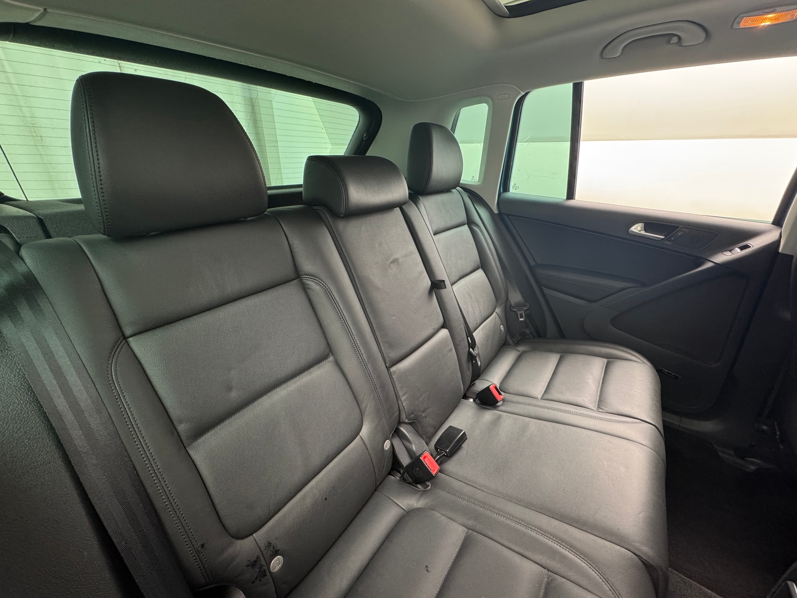 Thumbnail: 2017 Volkswagen Tiguan - 5