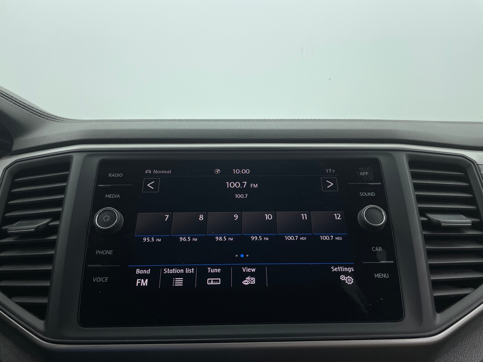 Thumbnail: 2020 Volkswagen Atlas - 3