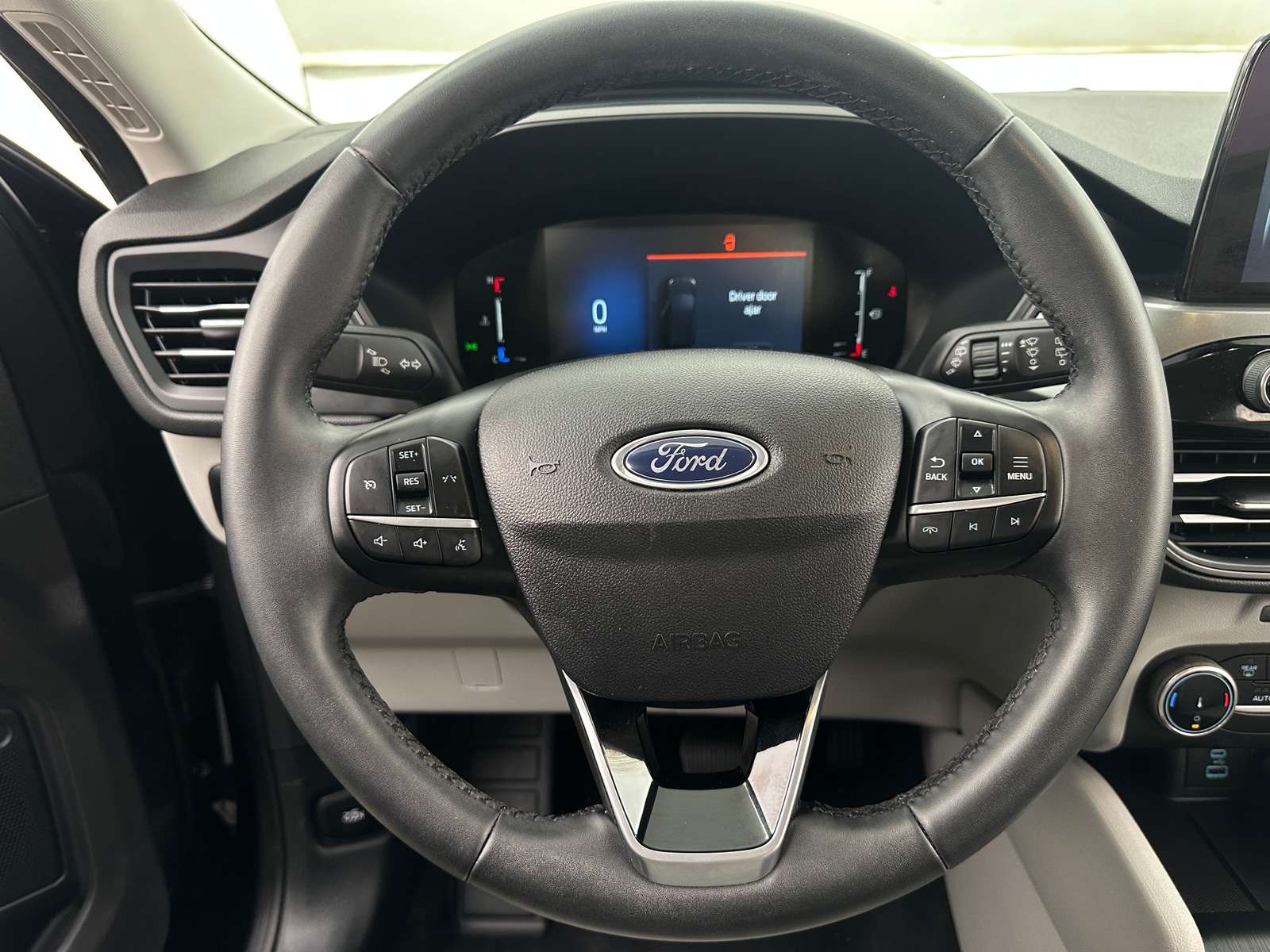 Thumbnail: 2023 Ford Escape - 5