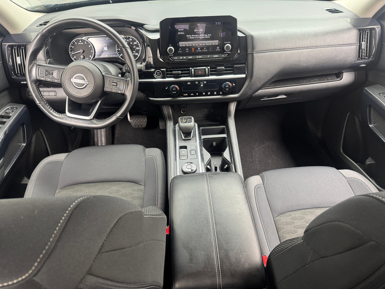 Thumbnail: 2024 Nissan Pathfinder - 3