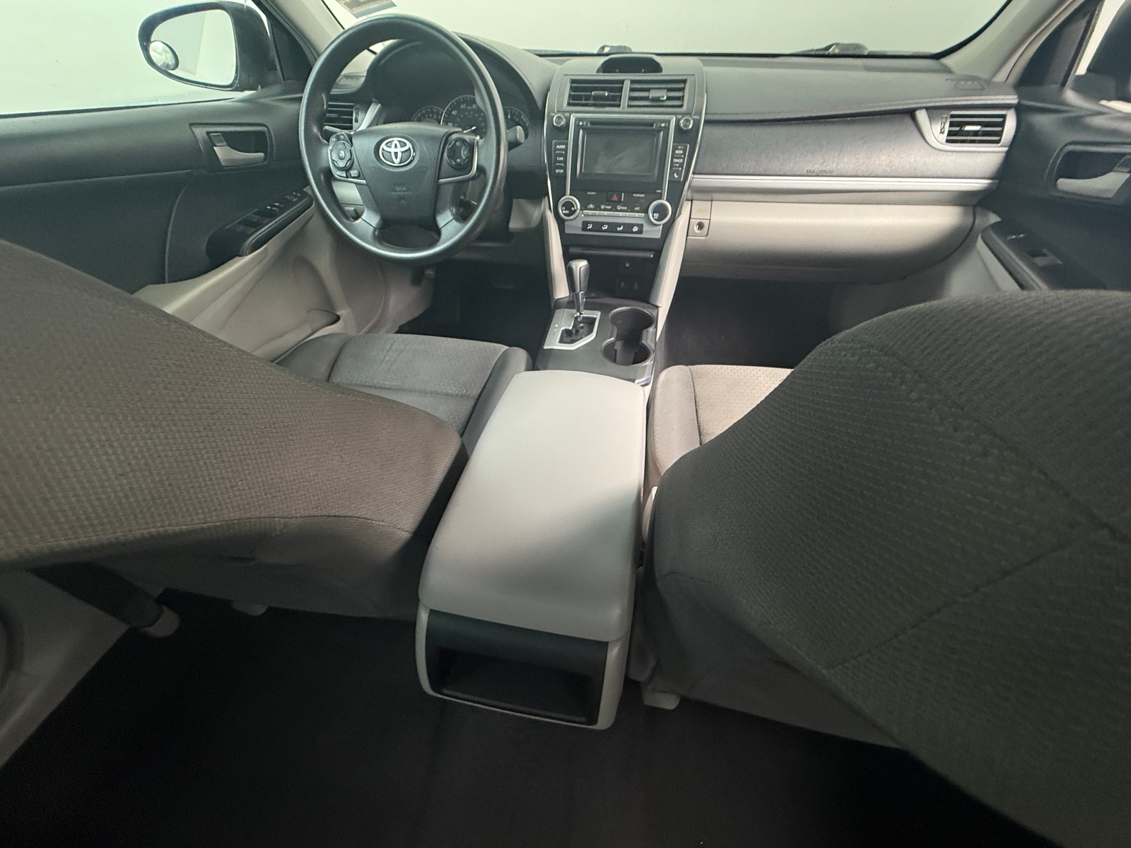 Thumbnail: 2014 Toyota Camry - 3