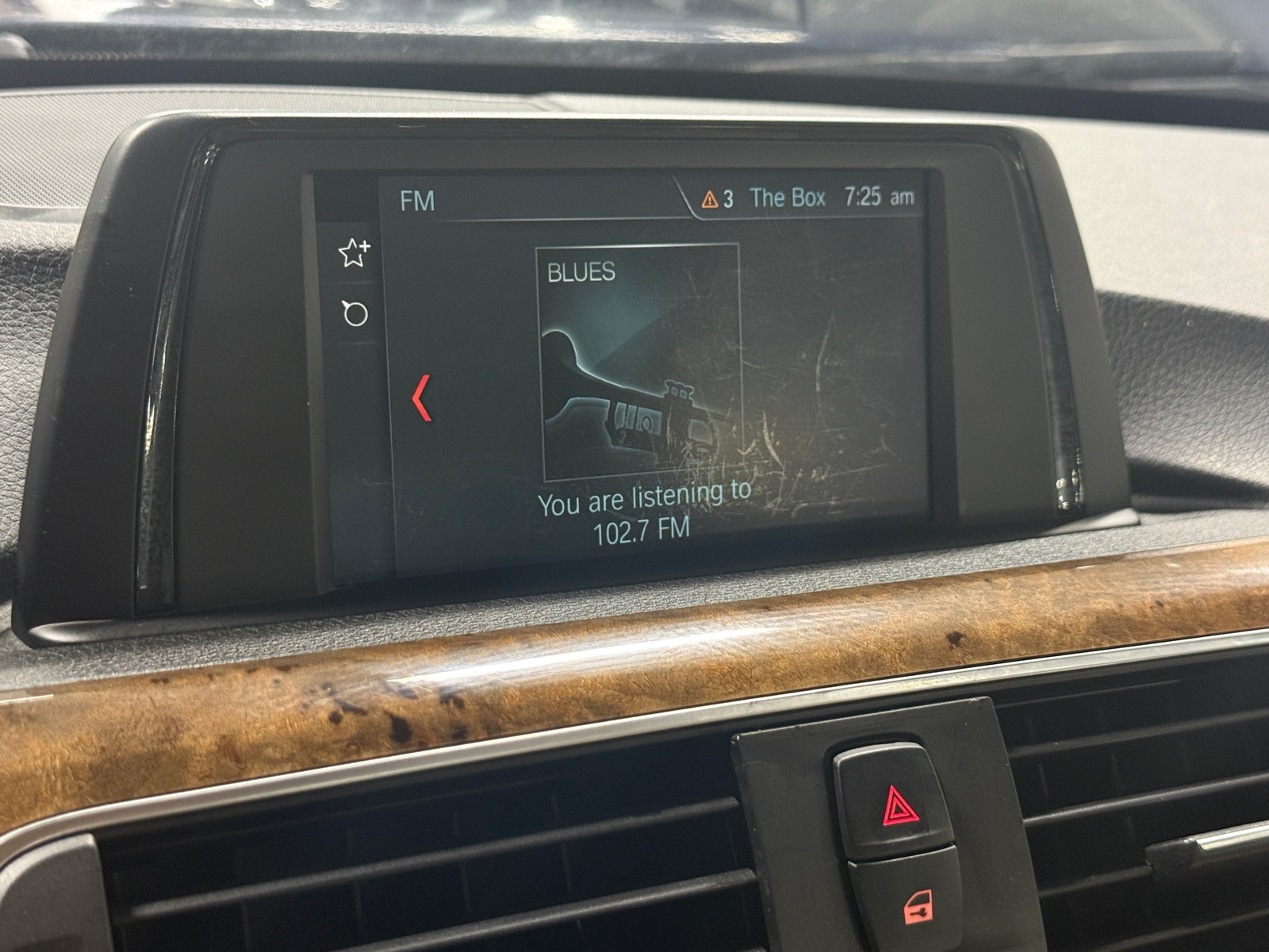 Thumbnail: 2018 BMW 3 Series - 3