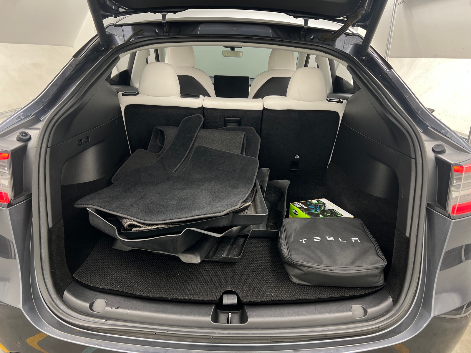 Thumbnail: 2022 Tesla Model Y - 6