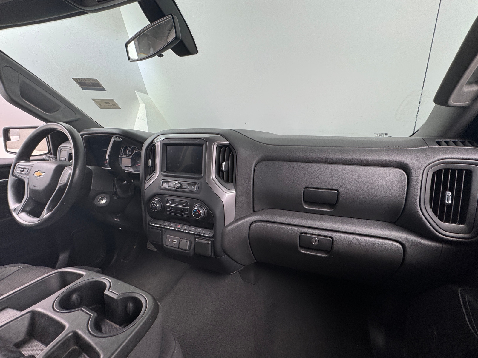 Thumbnail: 2022 Chevrolet Silverado 1500 - 3