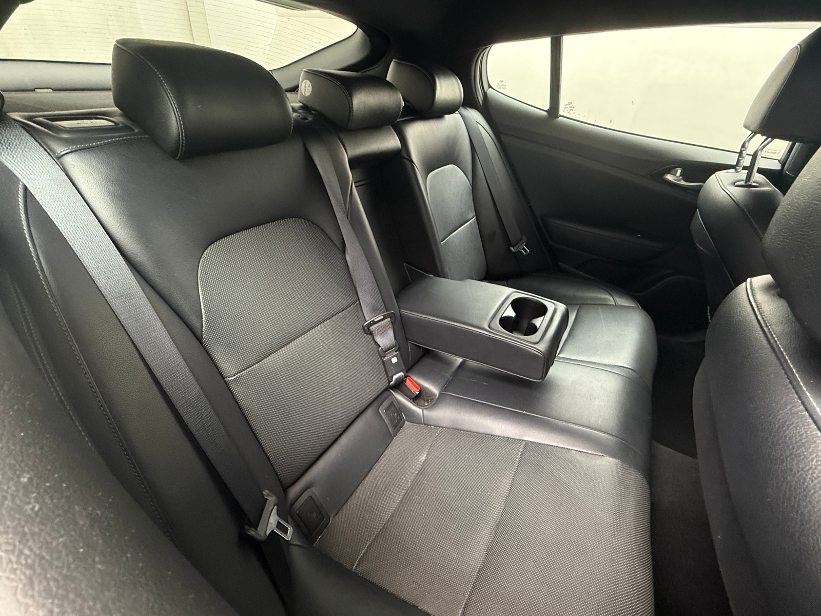 Thumbnail: 2021 Kia Stinger - 5