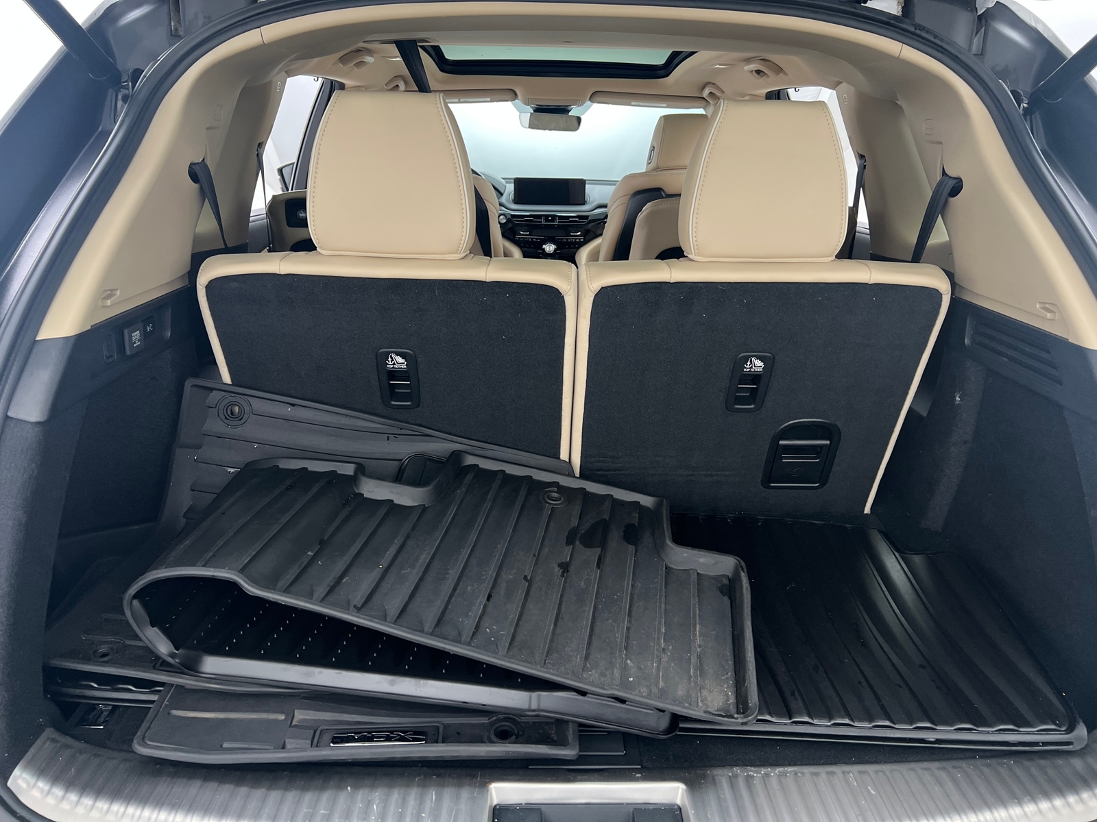 Thumbnail: 2022 Acura MDX - 6