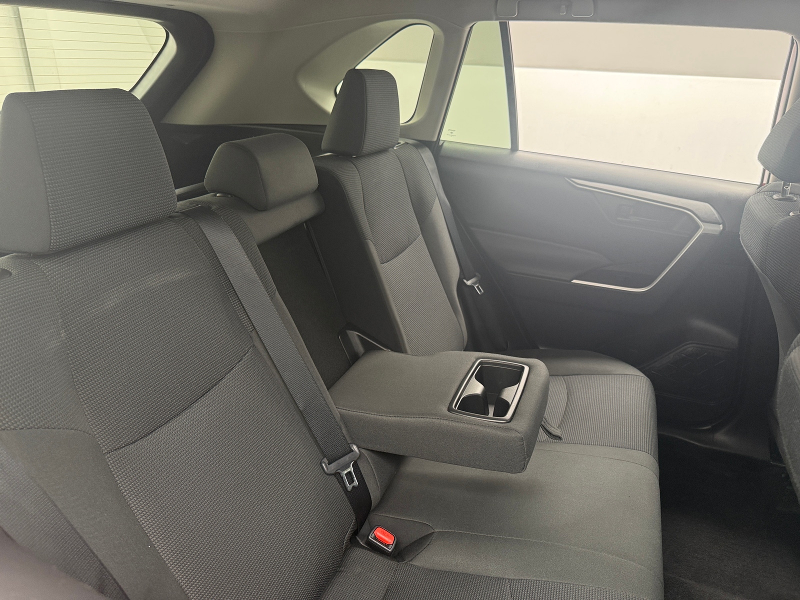 Thumbnail: 2021 Toyota RAV4 - 6