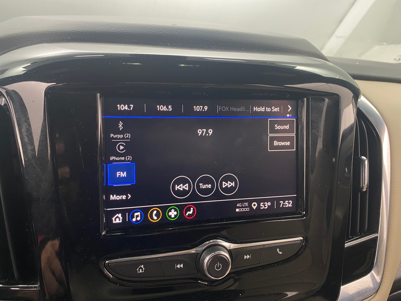 Thumbnail: 2023 Chevrolet Traverse - 4