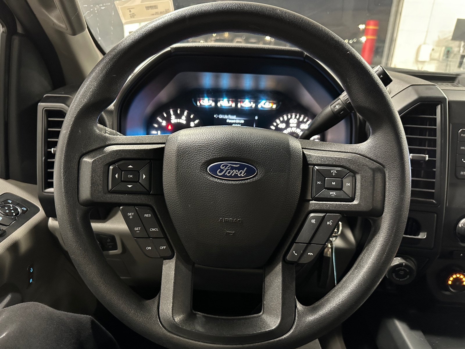 Thumbnail: 2018 Ford Econoline - 5