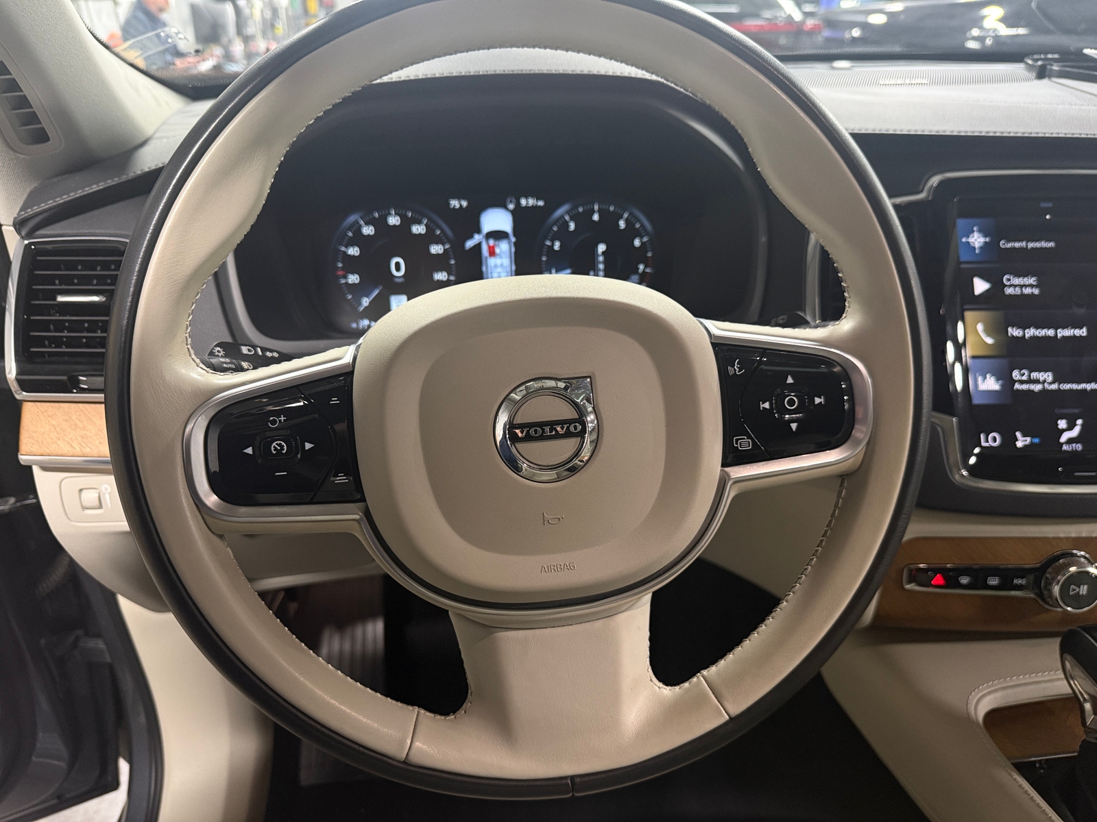 Thumbnail: 2020 Volvo XC90 - 4