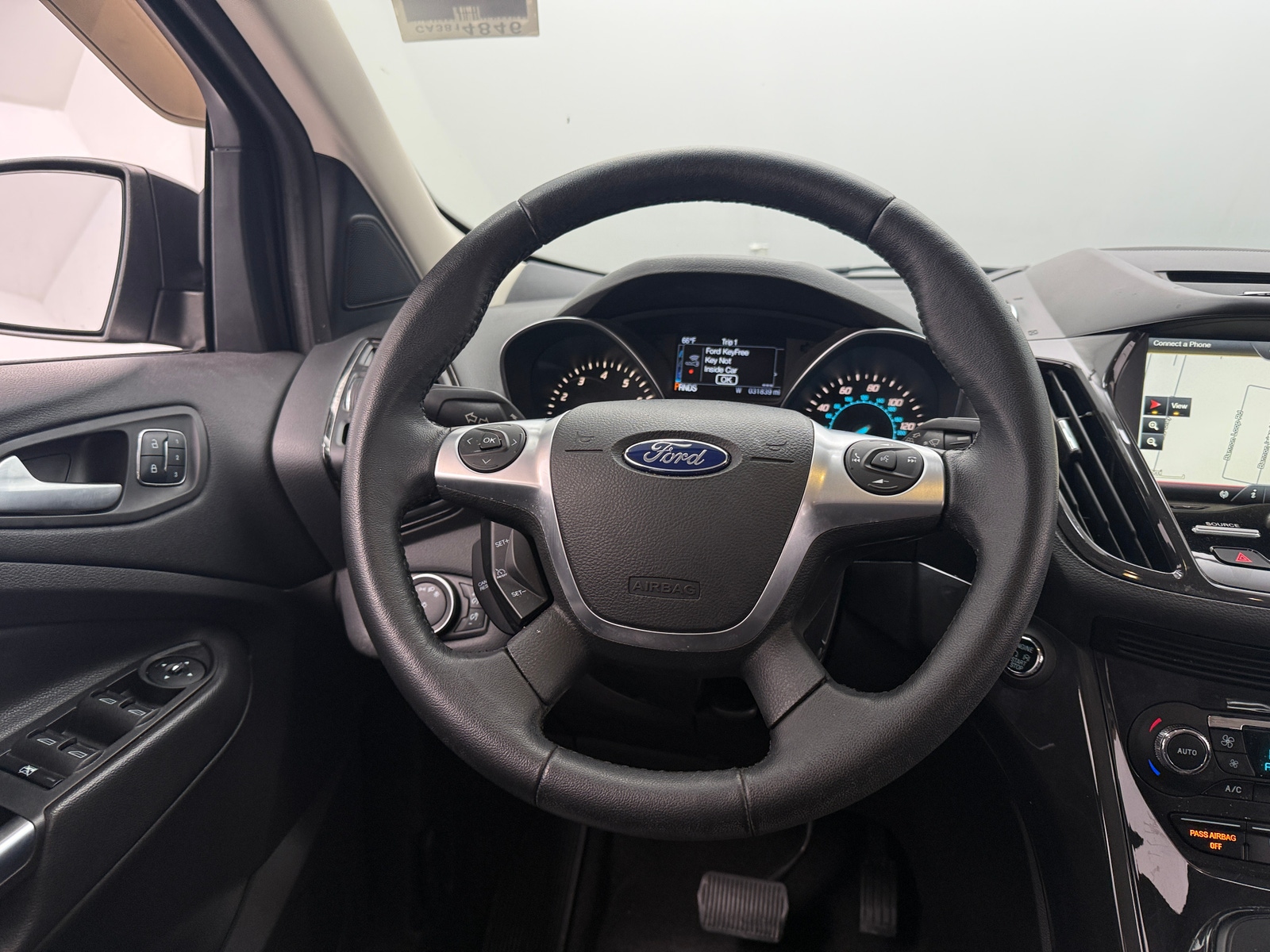 Thumbnail: 2015 Ford Escape - 4