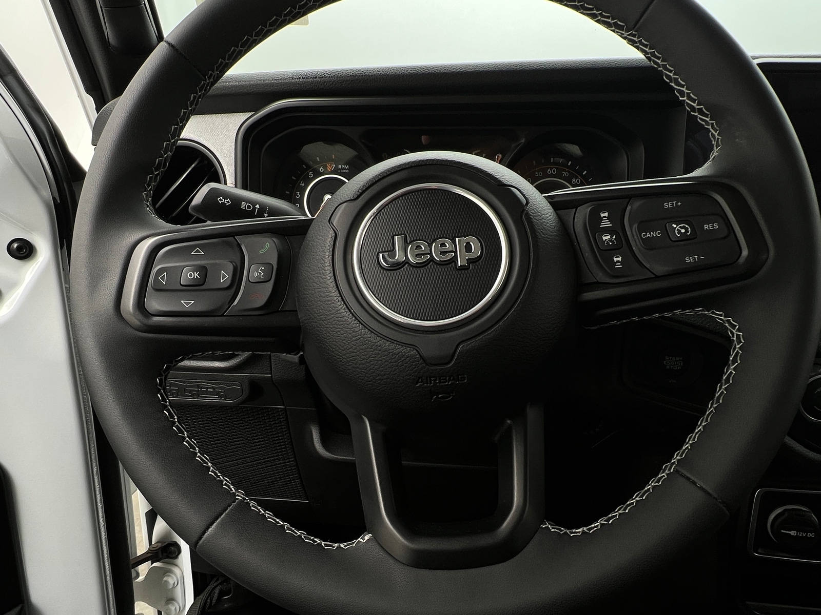 Thumbnail: 2025 Jeep Gladiator - 5