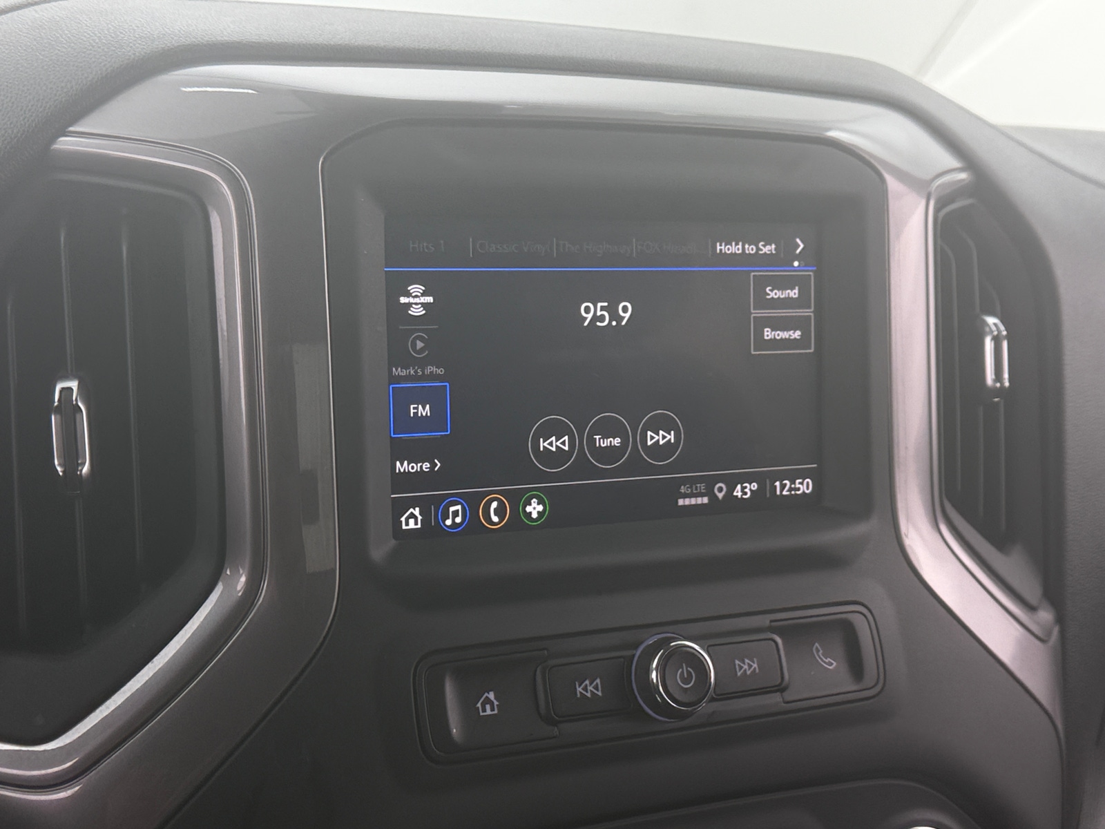 Thumbnail: 2024 GMC Sierra 1500 - 3