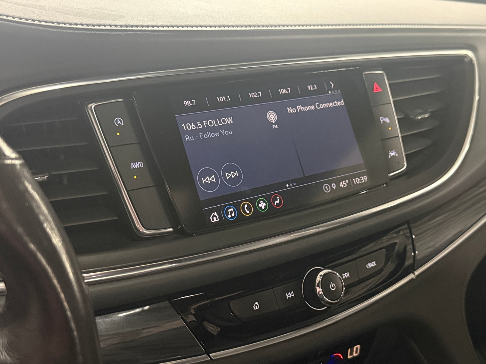 Thumbnail: 2023 Buick Enclave - 3