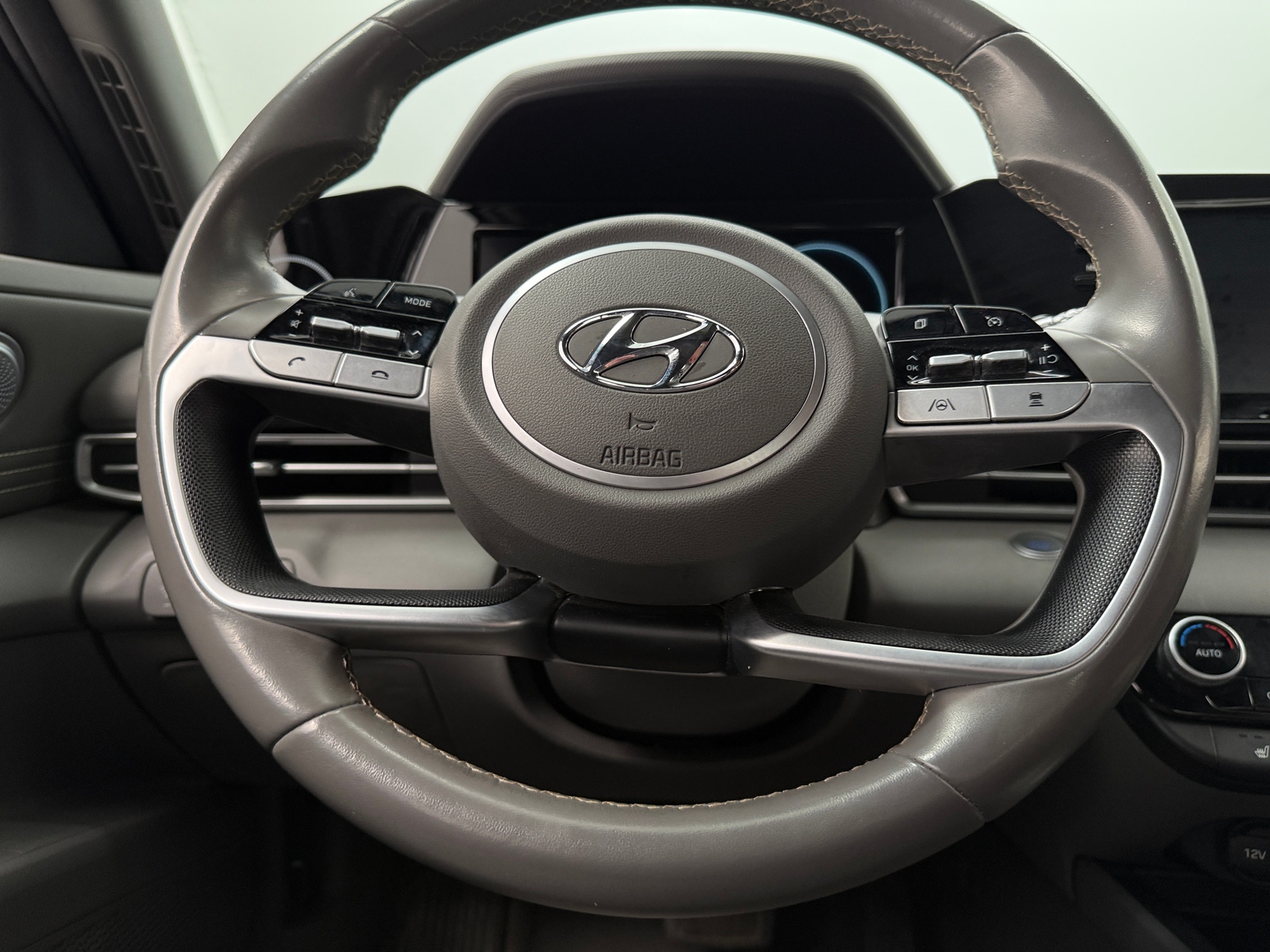 Thumbnail: 2021 Hyundai Elantra - 5
